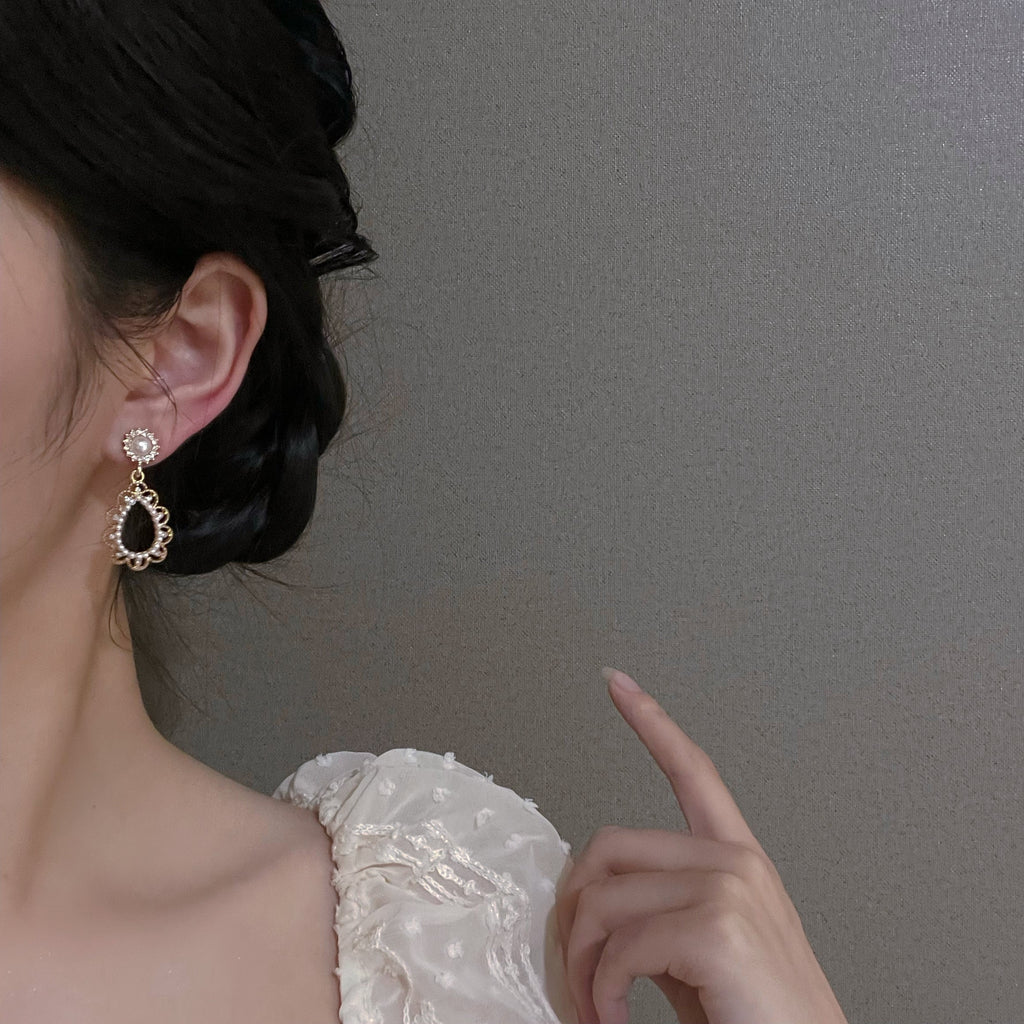 French Vintage Court Style Pearl Earrings