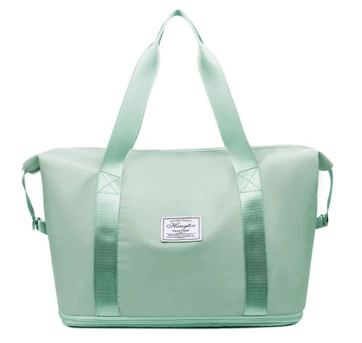 High capacity double layer suitcase for wet separation