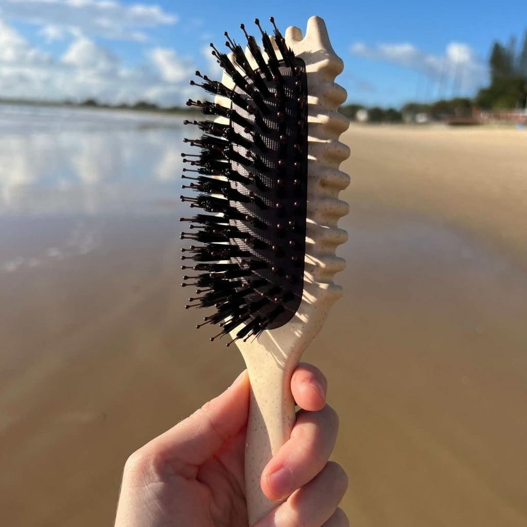 CURLDEFINE – 3-in-1 Hairbrush for Smooth, Defined & Frizz-Free Curls