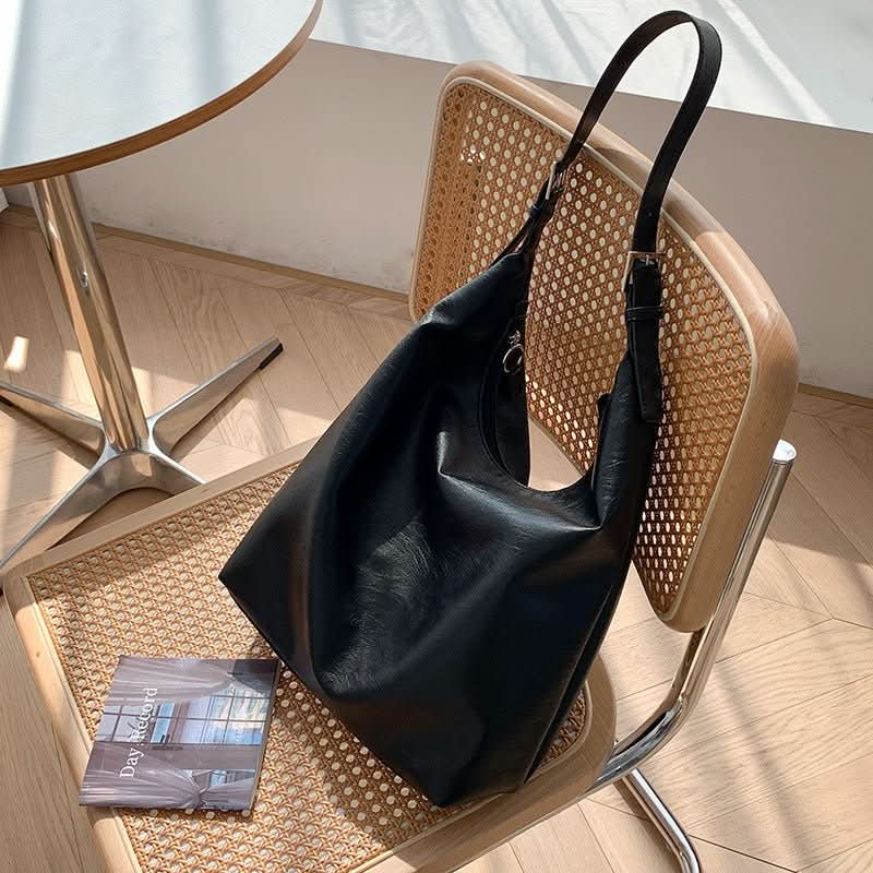 PUFFYPOUCH – Soft PU Leather Dumpling Tote for a Playful, Chic Look